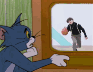 汤姆猫看蔡徐坤打篮球被吓一条搞笑动图