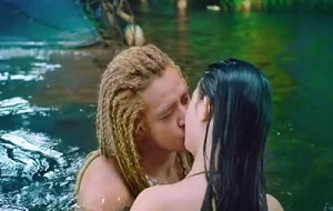 剪辑制作于周星驰导演的《美人鱼》The Mermaid中八哥（罗志祥）与珊珊（林云）的对话接吻：我觉得我有责任跟你练习一下接吻-美人鱼电影表情包,罗志祥表情包,林允接吻表情包